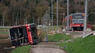 treni deragliati in svizzera per il vento 2