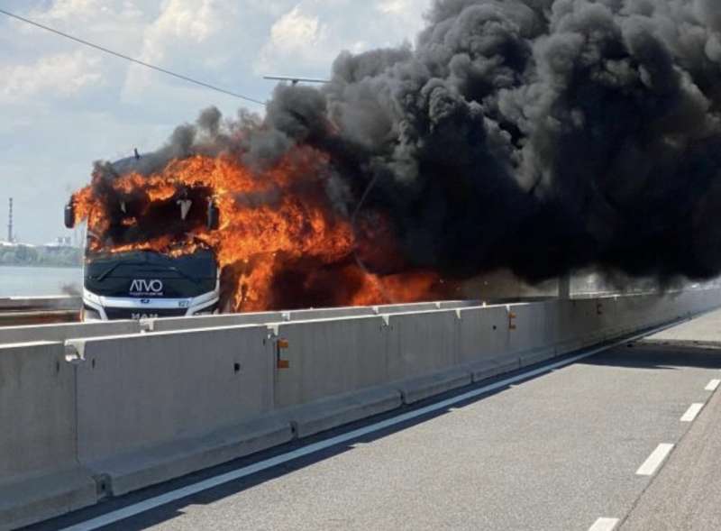 venezia autobus in fiamme sul ponte della liberta 9