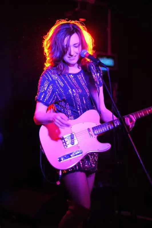 viv albertine. 9