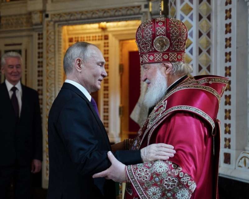 vladimir putin con il patriarca kirill pasqua ortodossa 2023