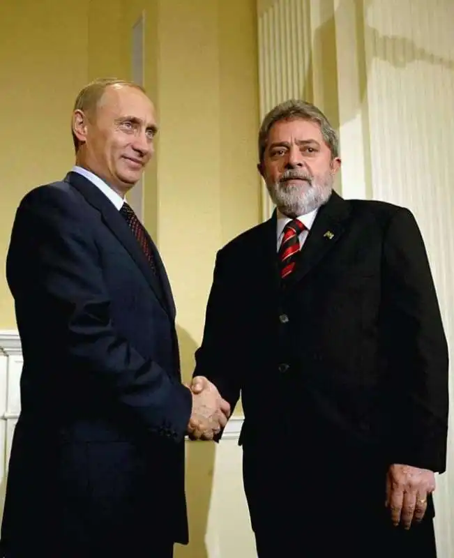 VLADIMIR PUTIN CON LUIZ INACIO LULA DA SILVA 