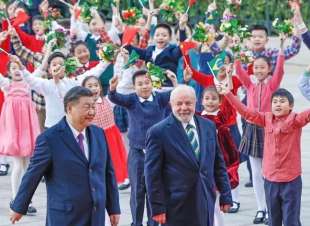 xi jinping accoglie lula a pechino 4