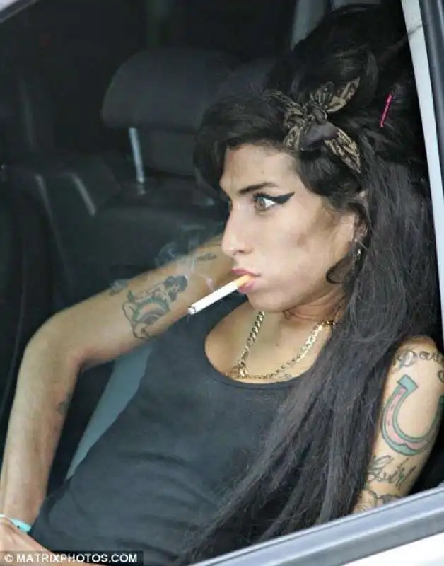 amy winehouse  (2)