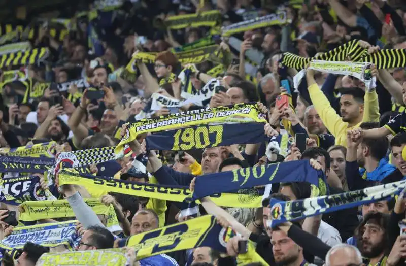 assemblea straordinaria allo stadio del fenerbahce. 2