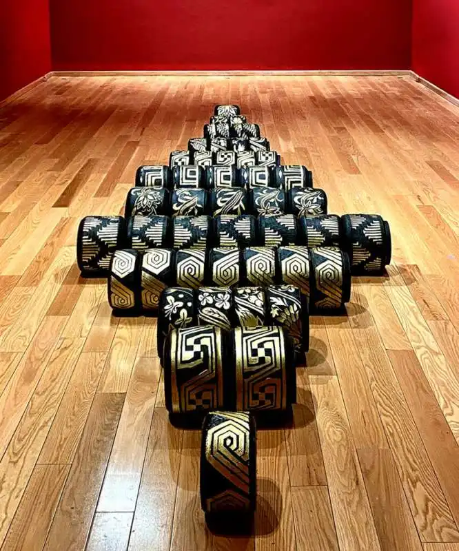 betsabee romero   rolling totem of rubber and gold