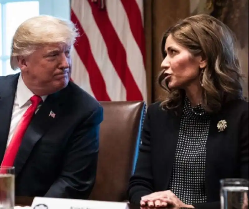 donald trump kristi noem  