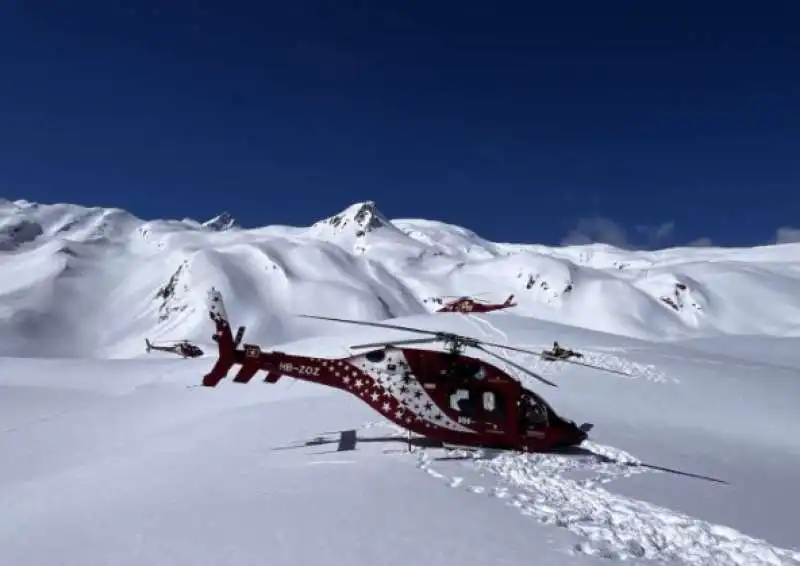 elicotteri sul Petit Combin