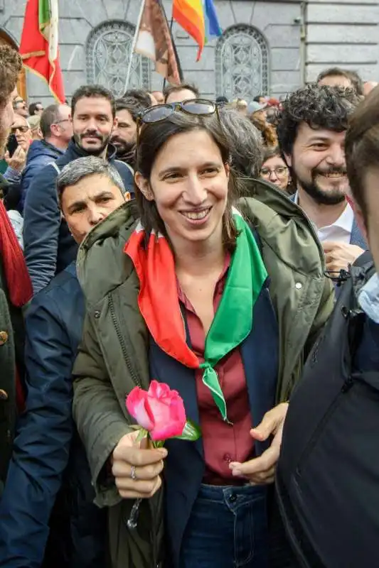 elly schlein a milano per il 25 aprile