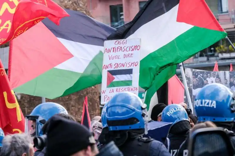 FILO PALESTINESI AL CORTEO PER IL 25 APRILE A ROMA