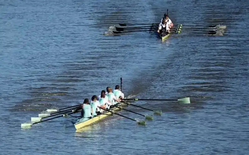 gara di canottaggio tra oxford e cambridge 1