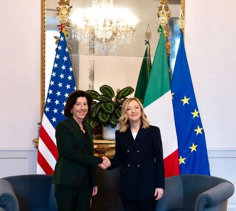 GIORGIA MELONI INCONTRA GINA RAIMONDO A PALAZZO CHIGI 