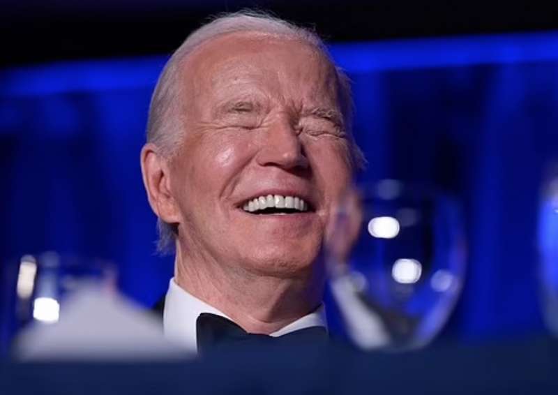 joe biden alla cena dei corrispondenti