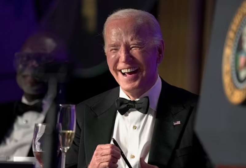 joe biden alla cena dei corrispondenti 2