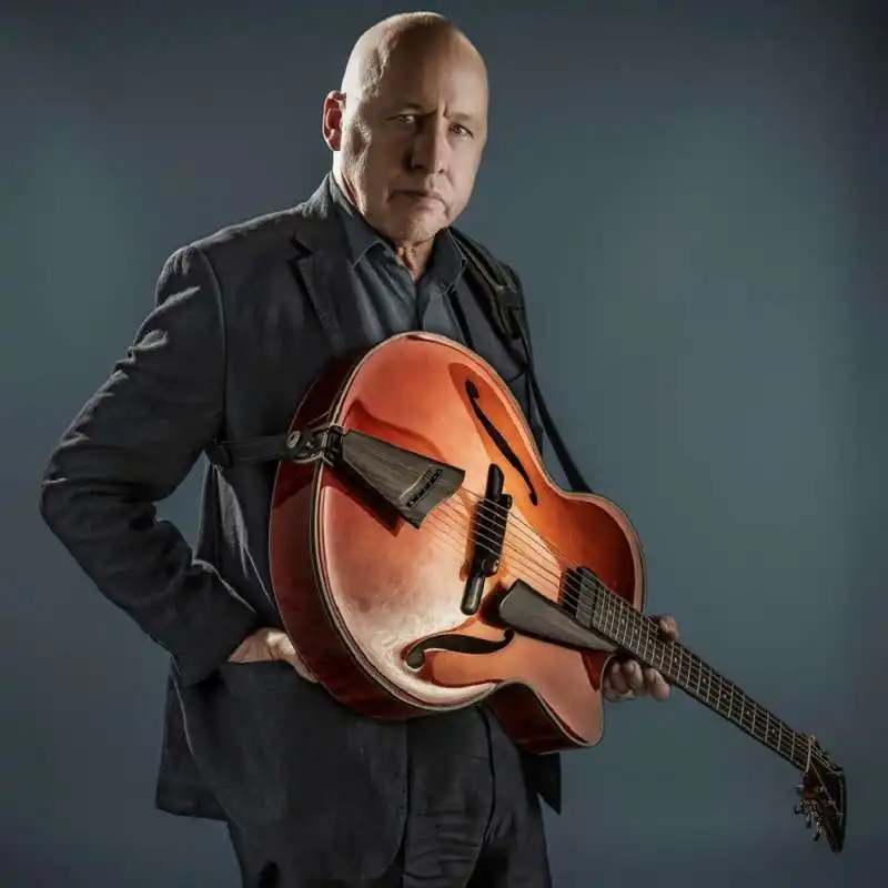 MARK KNOPFLER