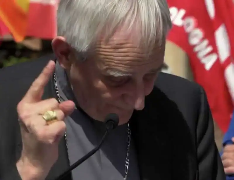 matteo maria zuppi alla manifestazione di cgil e uil a bologna 3