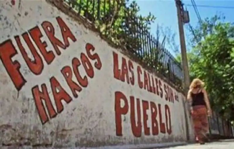 proteste contro le bande criminali a rosario  