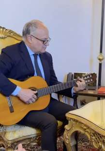 roberto gualtieri suona con claudio baglioni 3