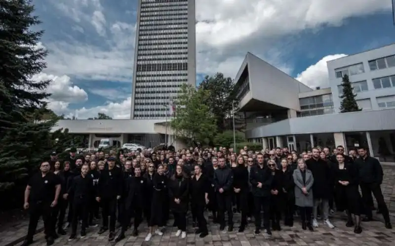 SLOVACCHIA - GIORNALISTI DELLA TV PUBBLICA VESTITI DI NERO PER PROTESTA CONTRO IL GOVERNO DI ROBERT FICO