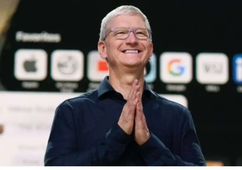 tim cook in vietnam  