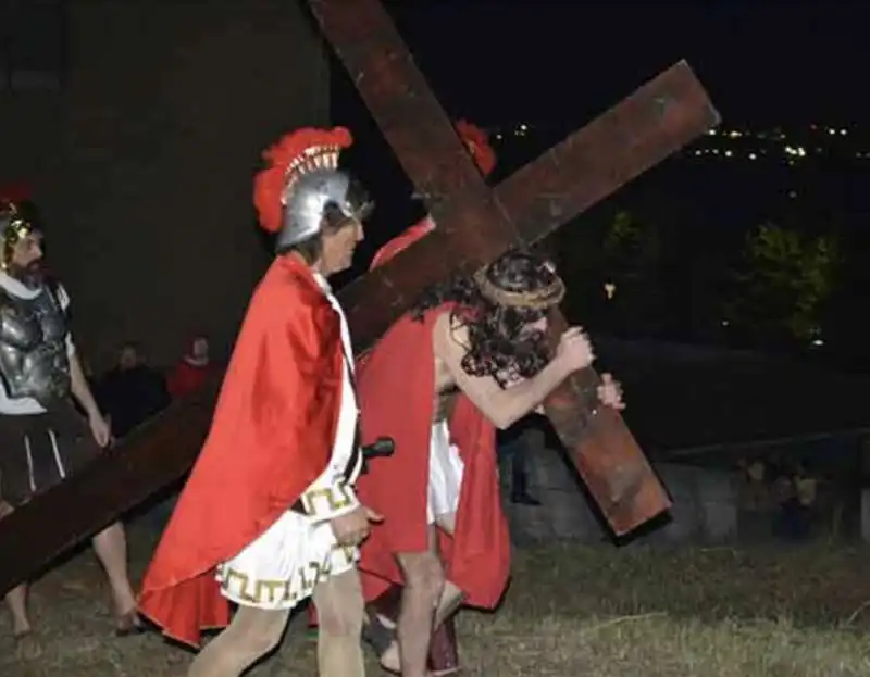 via crucis   3