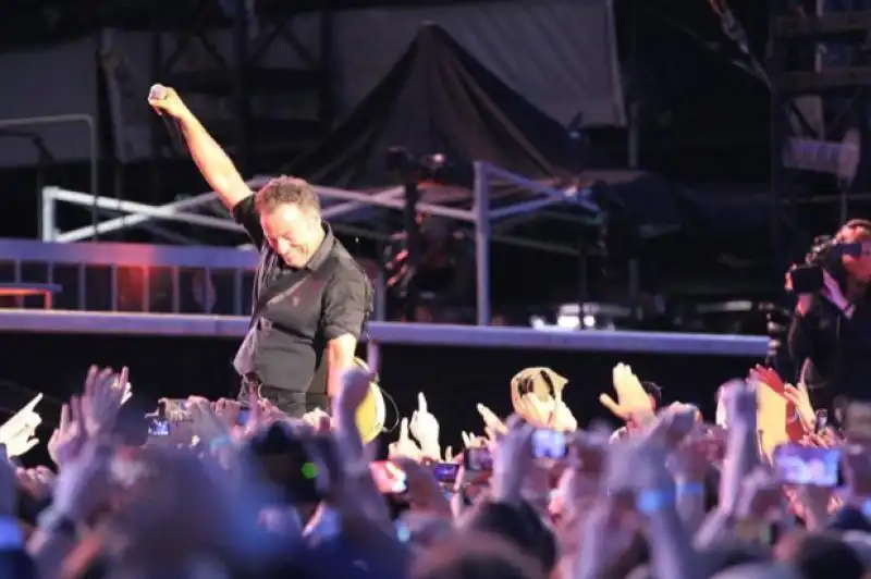 bruce springsteen in piazza del plebiscito 