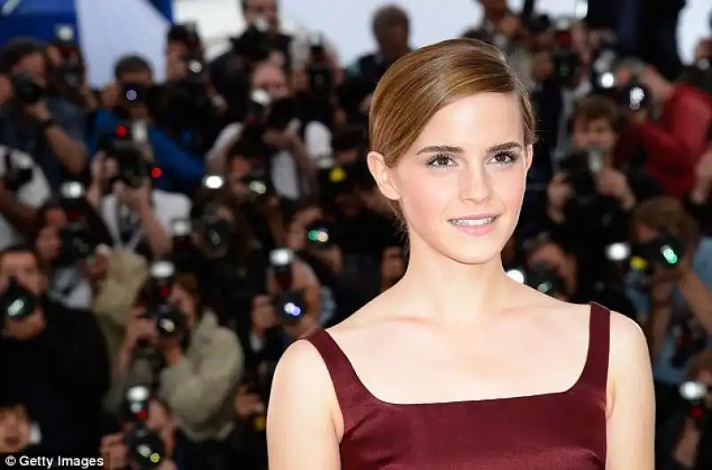 EMMA WATSON PER PRESENTARE THE BLING RING A CANNES 