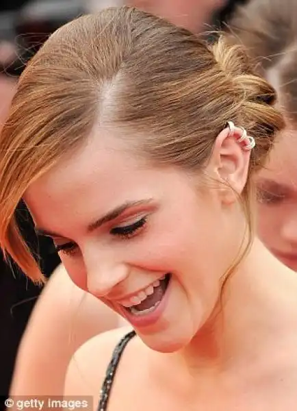 EMMA WATSON PER PRESENTARE THE BLING RING A CANNES 