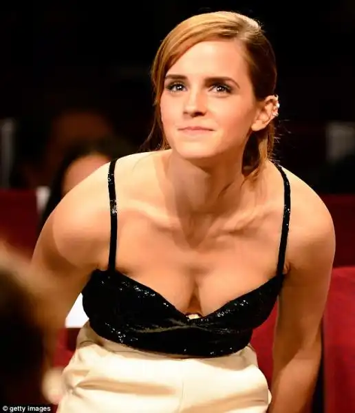 EMMA WATSON PER PRESENTARE THE BLING RING A CANNES 