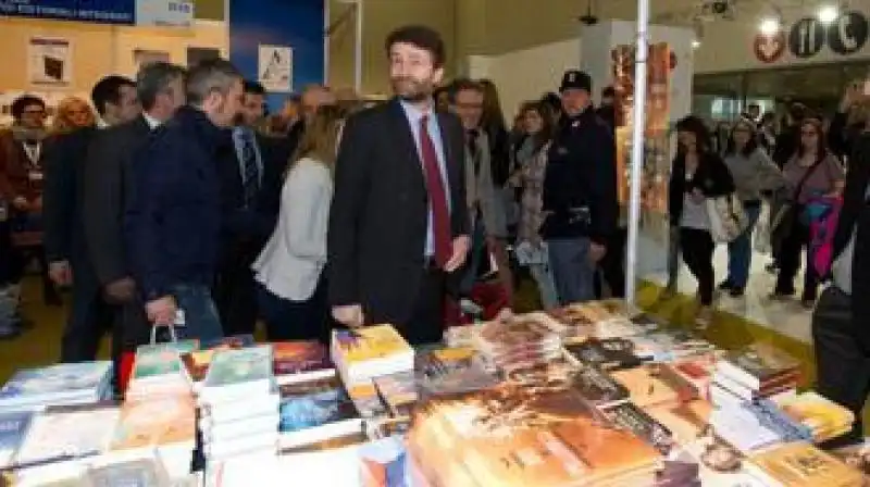 FRANCESCHINI AL SALONE DEL LIBRO DI TORINO