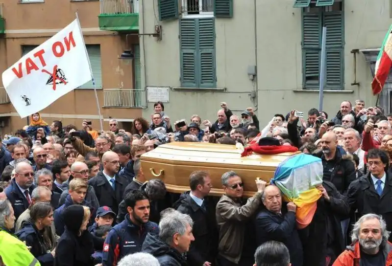 FUNERALI DI DON GALLO