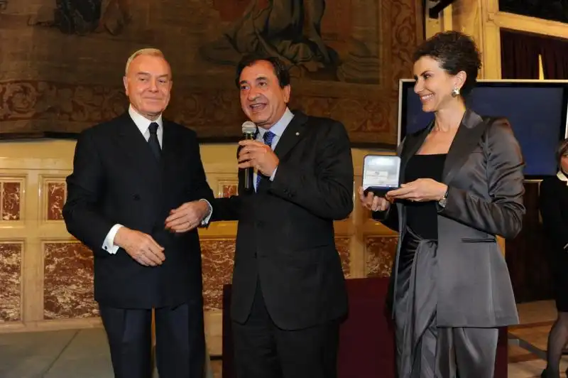 Gianni Letta Pasquale Cascella e Luisa Todini 