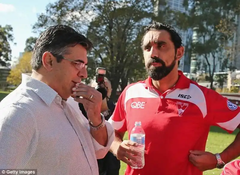 IL GIOCATORE ABORIGENO DI FOOTBALL ADAM GOODES 