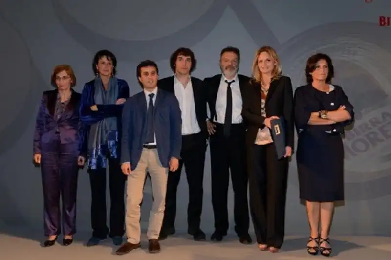 Da sx Giovanna Chirri Didi Gnocchi David Parenzo Giuseppe Cruciani Paolo Mondani Sarah Varetto Lucrezia Reichlin 