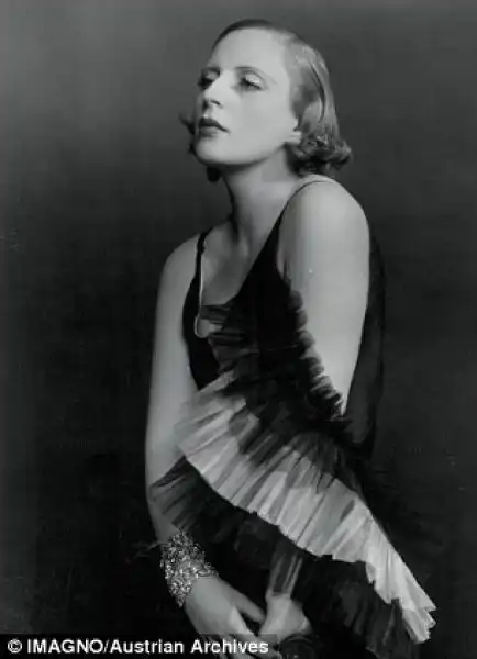 TAMARA DE LEMPICKA 