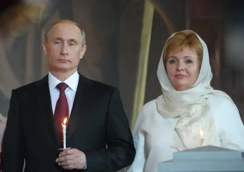 VLADIMIR PUTIN E LA MOGLIE LIUDMILA 