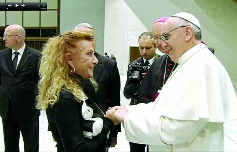 ALICIA BARRIOS E BERGOGLIO 