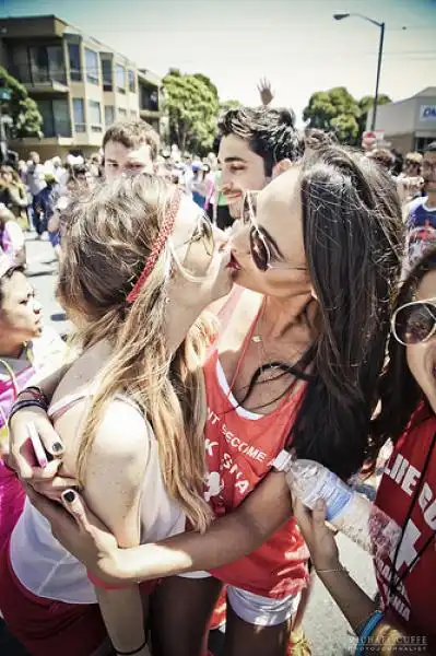 BAY TO BREAKERS FOTO DI MICHAEL CUFFE 