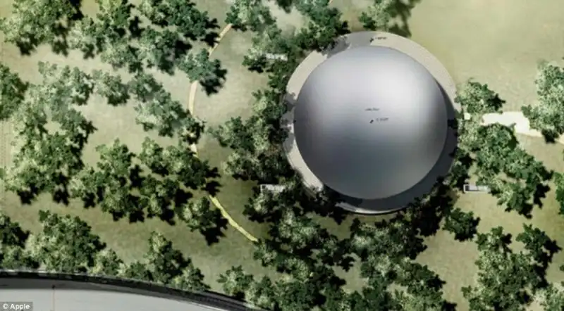 Il campus Apple circondato da settemila alberi 