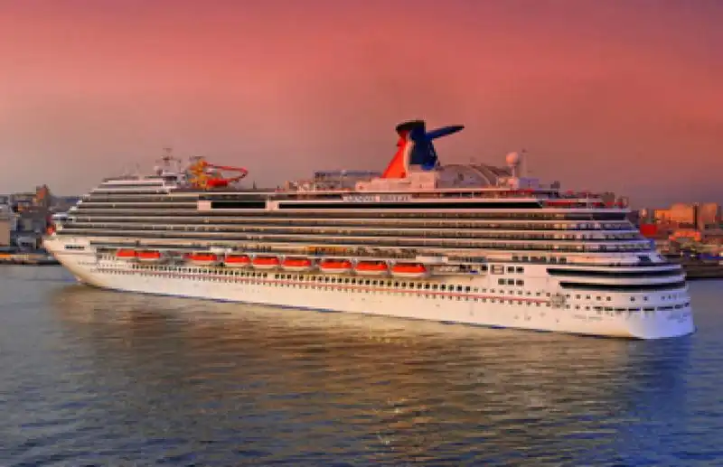 La Carnival Breeze  