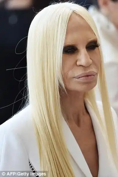 Donatelle Versace in bianco 