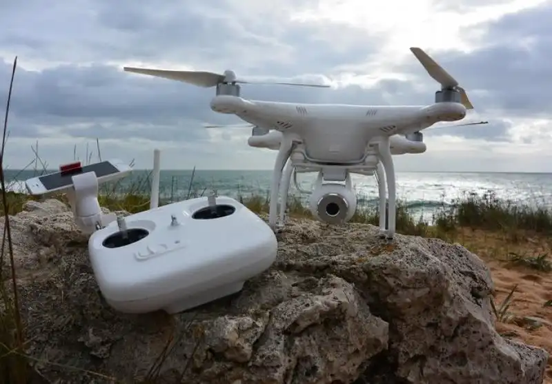 DRONE DJI PHANTOM VISION 