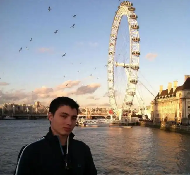 Elliot in viaggio a LOndra 