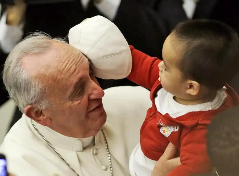 Francesco con bambini 