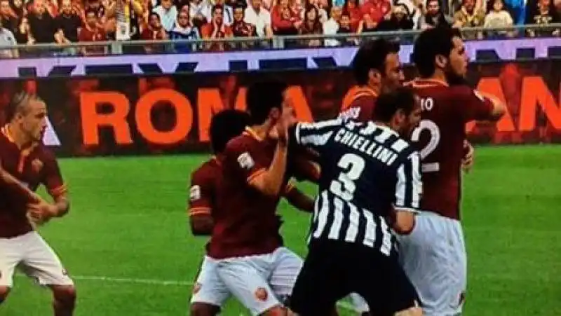 GOMITATA  CHIELLINI  PJANIC