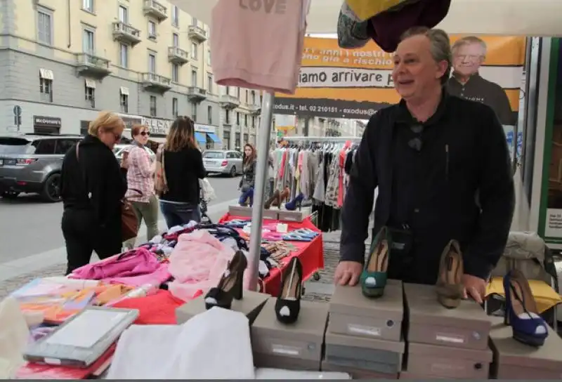 LELE MORA VENDE SCARPE A CORSO BUENOS AIRES 