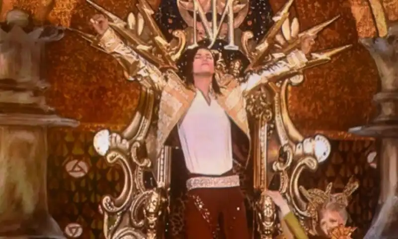 michael jackson in versione ologramma ai billboard awards jpeg