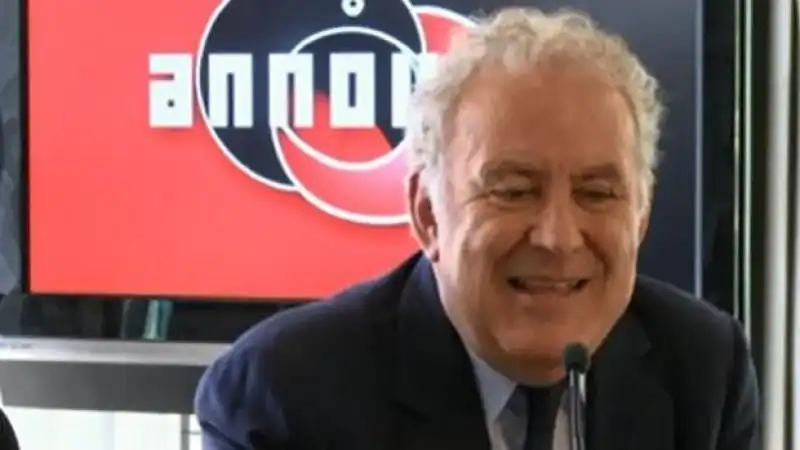 MICHELE SANTORO ALLA PRESENTAZIONE DI ANNOUNO