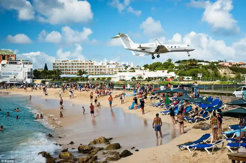 Princess Juliana International Airport 