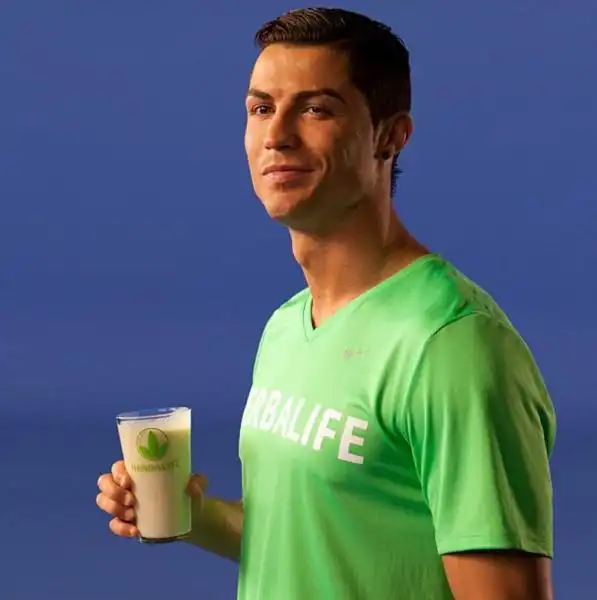 Ronaldo ha accordi con Herbalife e Samsung 