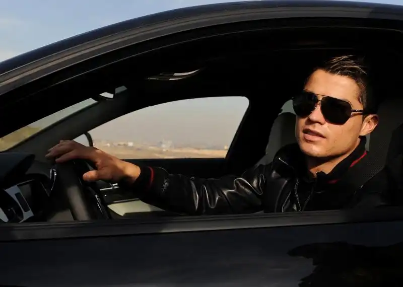 Ronaldo possiede anche Porche e Bentley 